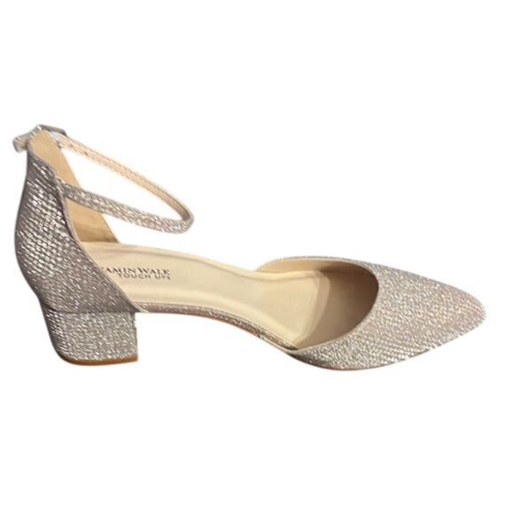 NIB Benjamin Walk Tegan Champagne Shimmer Low Block Heel Closed Toe Pumps 11 - Picture 8 of 12